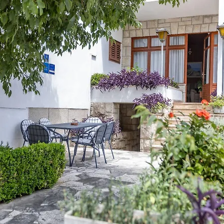 Matija - 120m To The Guest house