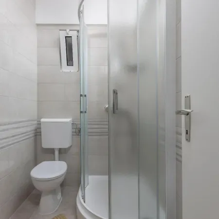 Guest house Matija - 120m To The