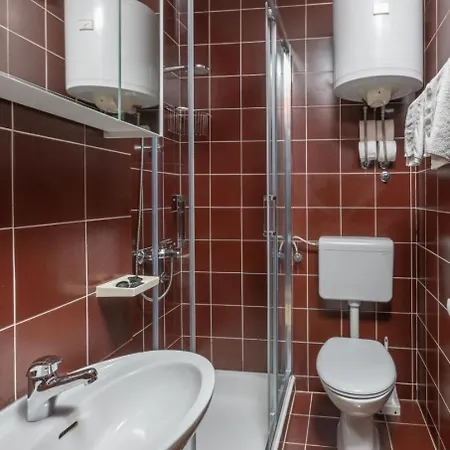 Guest house Matija - 120m To The