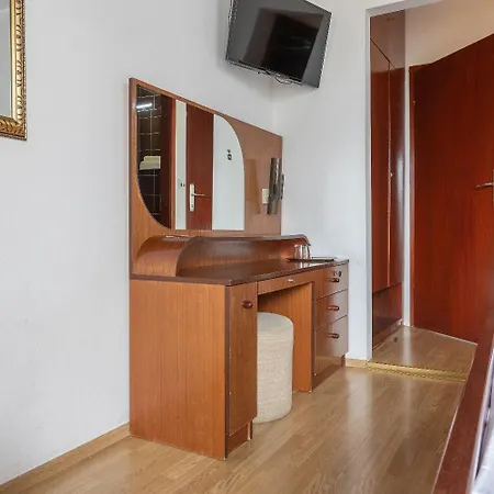 Matija - 120m To The Guest house